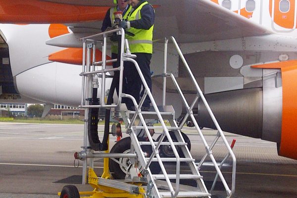 Fixed Height Refuelling Access Platform H1.65m (towable)
