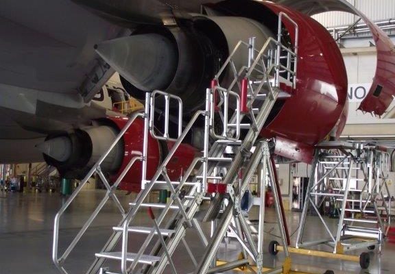 Variable Height UCAS Narrow Under Cowl Access Steps 2.2-3.2m