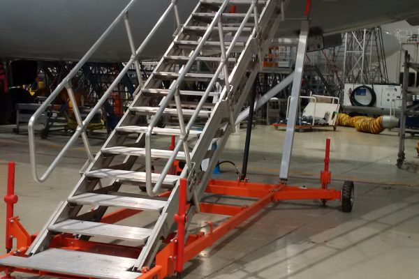 Variable Height PAX Door A320 Platform & Wide Body | Sliding Side Rails