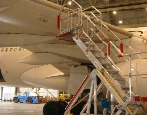 Variable Height Under Cowl Access Steps 2.9m – 4.0m (Towable) UCAS XL